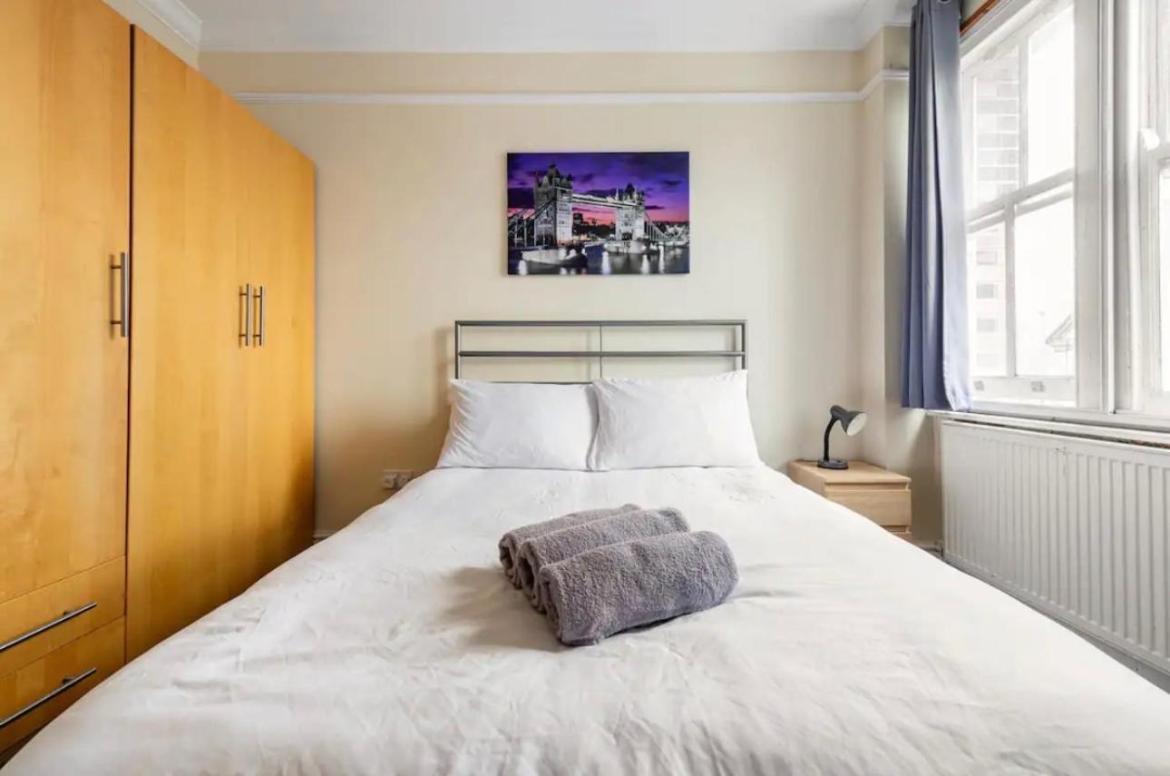 Lovely 3-Bed 20 Minutes To Central London Exterior foto