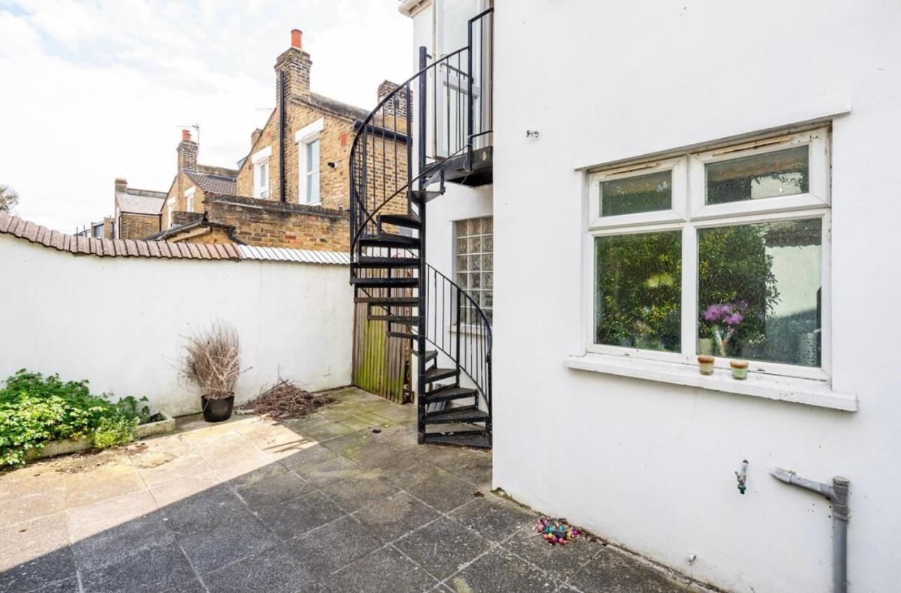 Lovely 3-Bed 20 Minutes To Central London Exterior foto